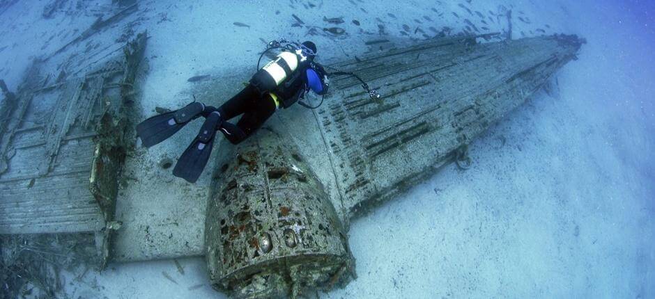 Zanurkuj do wraku Douglas DC-3 w Playa de Vargas na wyspie Gran Canaria