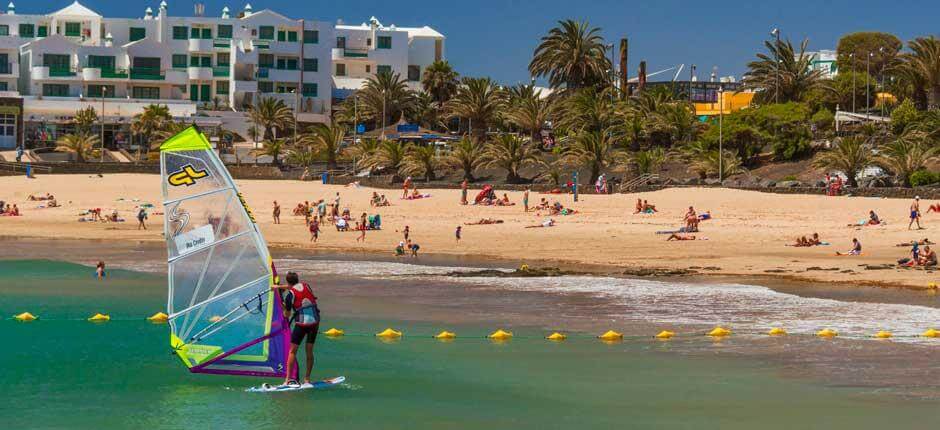 Windsurf w Las Cucharas Spoty do windsurfingu na Lanzarote