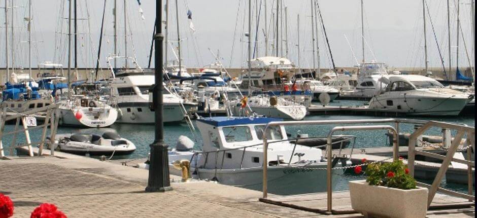 Port Calero Mariny i przystanie na Lanzarote