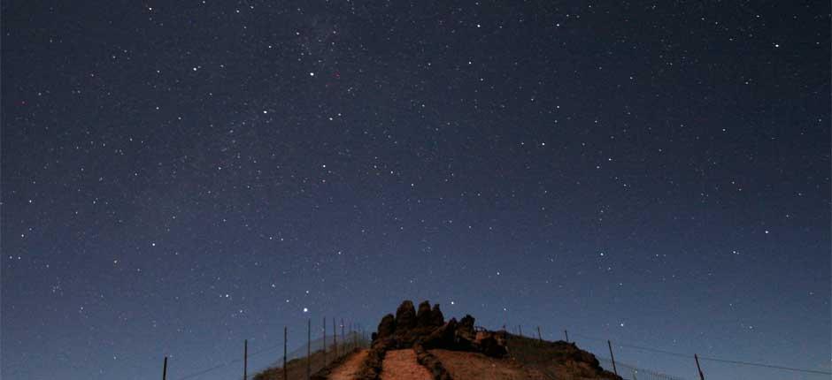 Obserwacja gwiazd w Roque de los Muchachos na wyspie La Palma