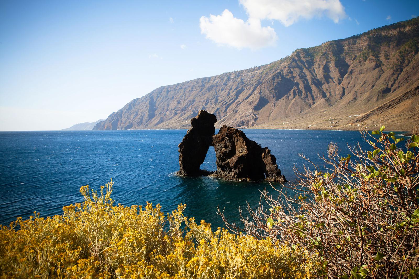 Roque de La Bonanza, El Hierro. 