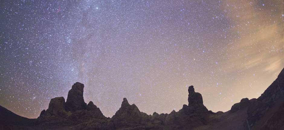 Obserwacja gwiazd w Las Cañadas del Teide na wyspie Teneryfa