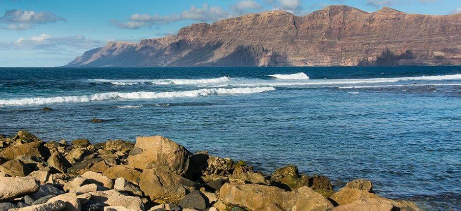 Surfowanie na lewej fali w San Juan Miejsca do surfowania na Lanzarote