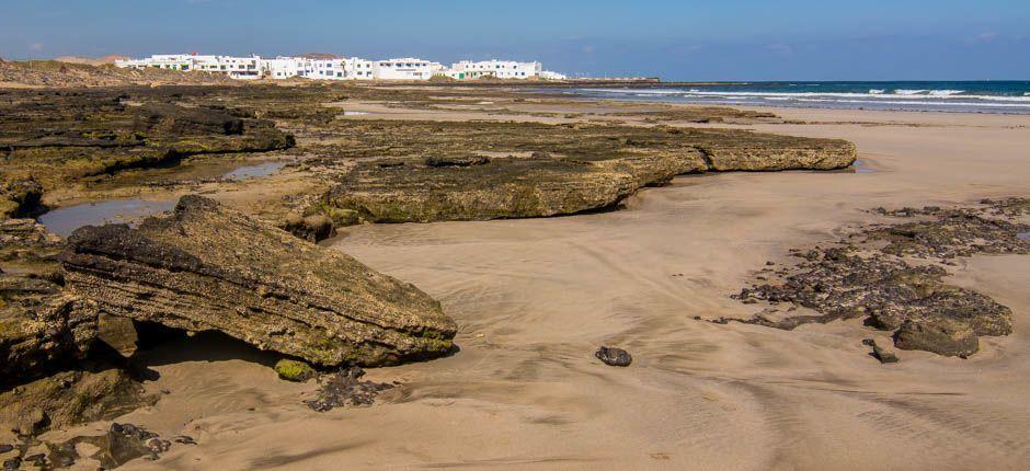 Plaża Famara Popularne plaże na Lanzarote
